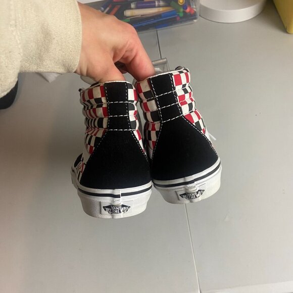 Vans Boys Size 6 High Top Skater Shoes Red Black Checkered Suede Sneakers Lace - Picture 2 of 9